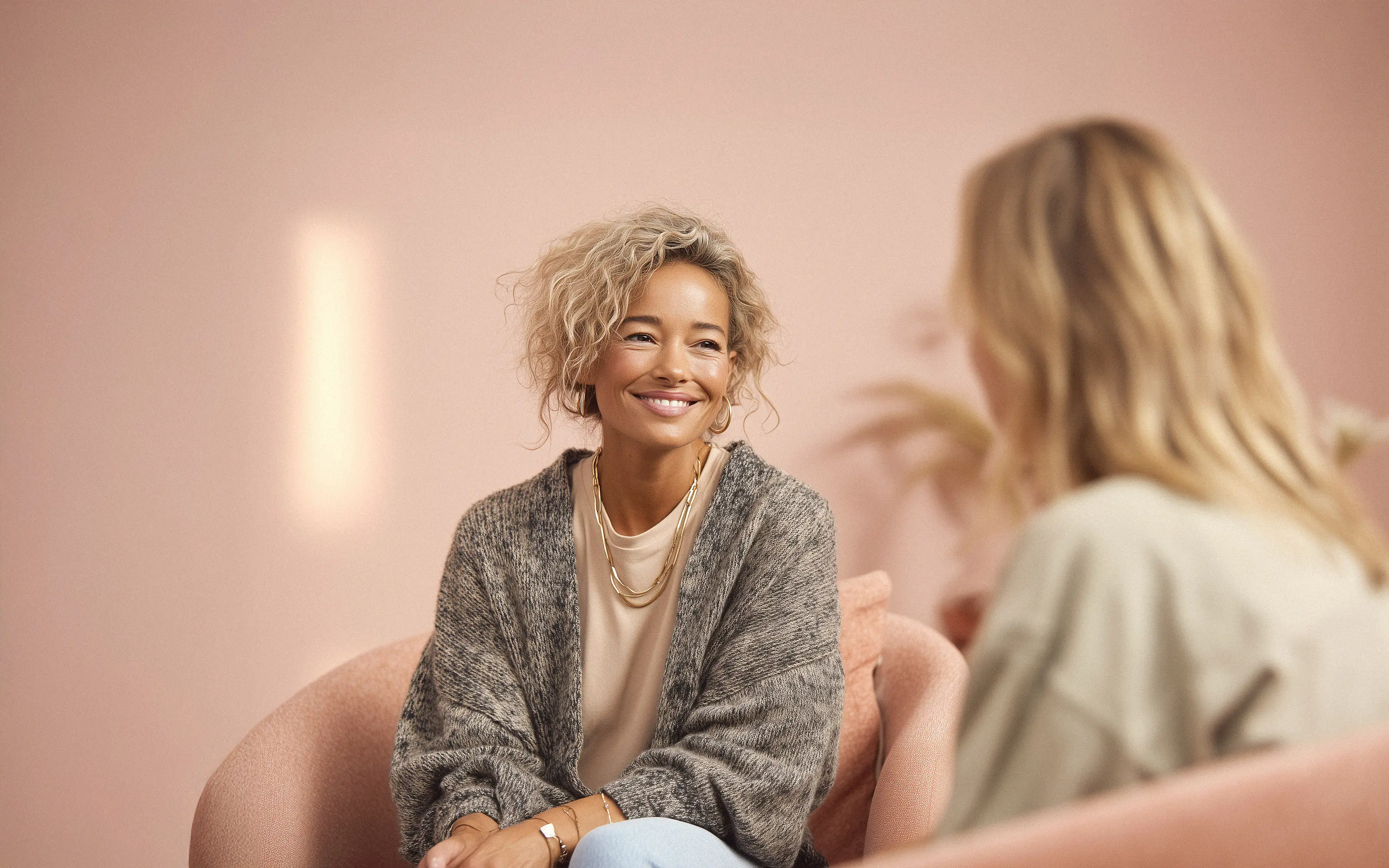 Image by notthoff La Biosthétique Friseur C Perücken Extensions 35